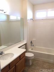 4325 Club Vista Dr, Palmdale CA  93551-5659 exterior