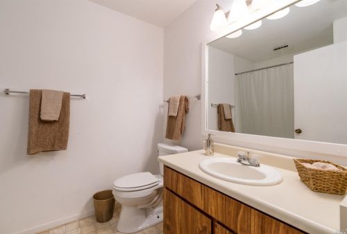 748 Myron Pl, Ukiah CA  95482-4070 exterior