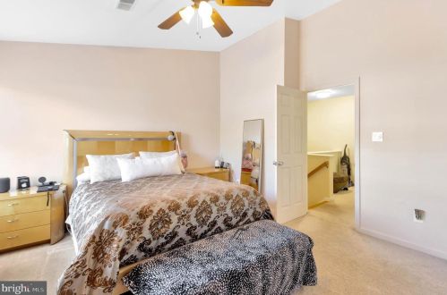 770 Vanderbilt Ter, Leesburg VA  20175-4085 exterior