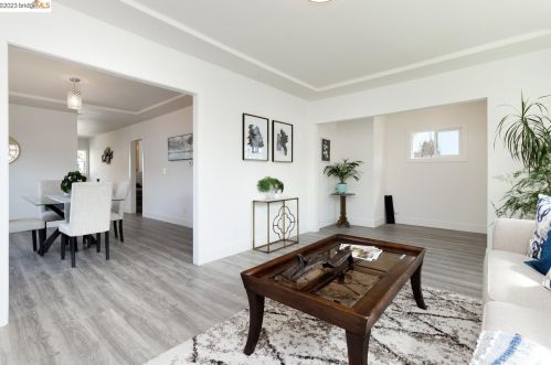 950 39 St, Oakland CA 94608-3899 exterior