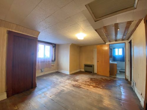 401 Campbell Ave, Connellsville PA  15425-4391 exterior