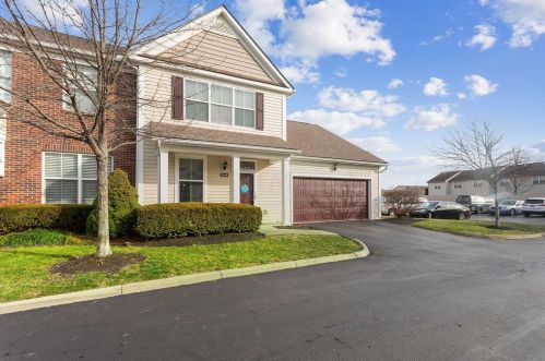 1648 Nature Dr, Darbydale, OH 43123-8145