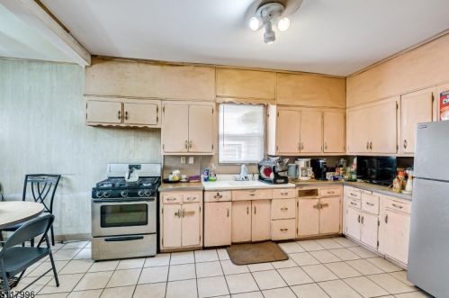 231 Winans Ave, Industrial Hillside NJ  07205-1200 exterior