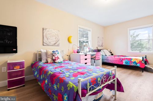 3010 Rosemary Ln, Falls Church VA  22042-1840 exterior