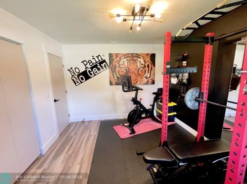 1630 118th Ter, Hollywood FL  33026-2546 exterior