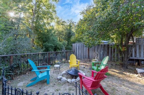 212 Riverside Ave, Ben Lomond CA  95005-9588 exterior