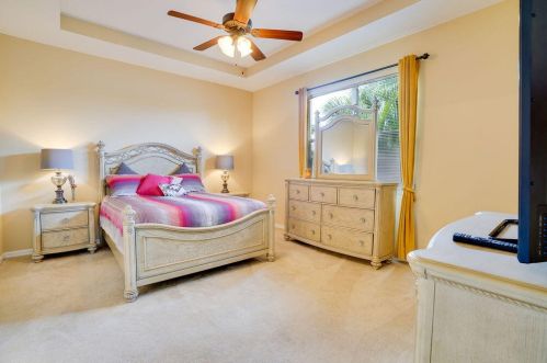 9833 Eastbrook Cir, Fort Pierce FL  34987-2431 exterior