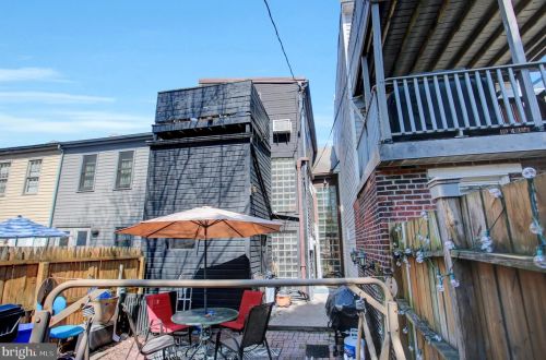 405 Boas St, Harrisburg PA 17102-1707 exterior