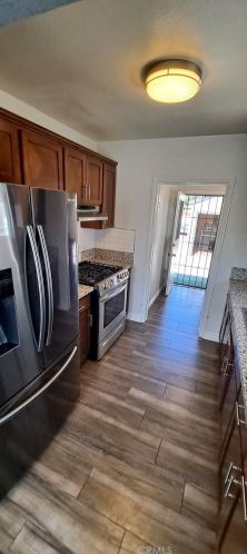 943 Olive St, Colton CA  92324-2560 exterior