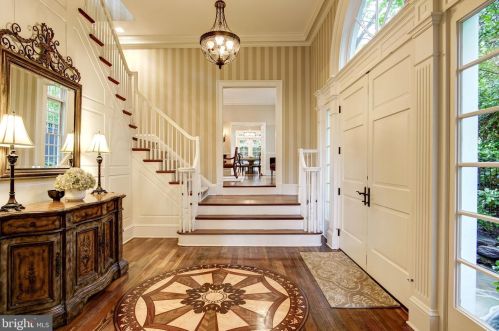 2235 49th St, Washington, DC 20007-1040