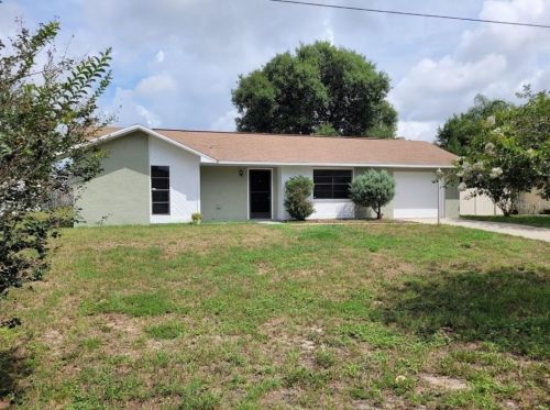 526 Geneva Ave, Deltona, FL 32725-8203