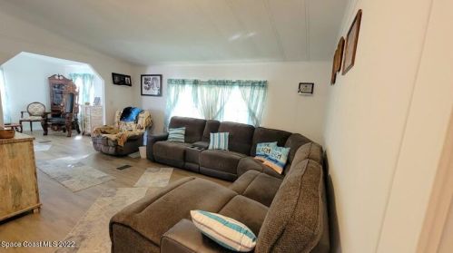 1471 Gardenia Dr, Sebastian FL  32976-7600 exterior