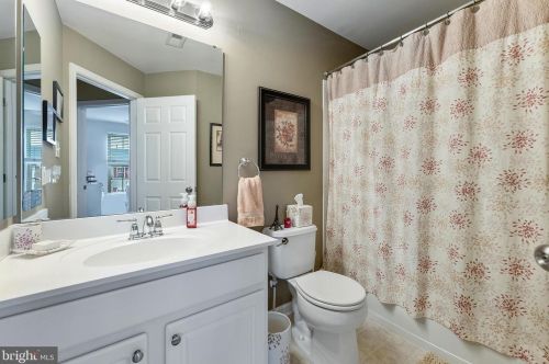 115 South Ave, Swedesboro NJ  08085-1693 exterior