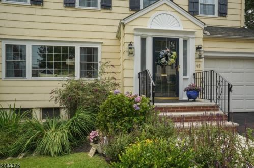 45 Howard St, Verona, NJ 07044-1211