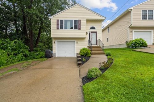 57 Ballou St, Cumberland, RI 02864-2062