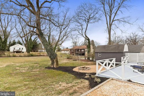 154 Colonial Hwy, Hamilton VA  20158-9013 exterior