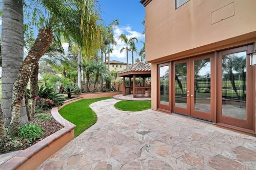 6471 Morningside Dr, Huntington Beach CA  92648-6106 exterior