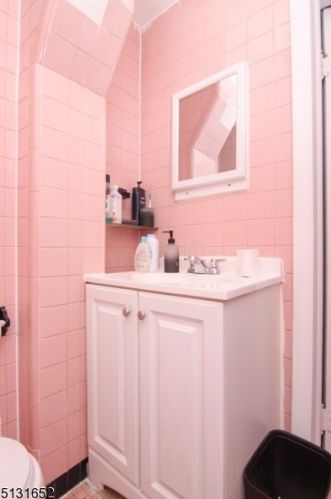 103 3rd Ave, Newark NJ  07104-2708 exterior