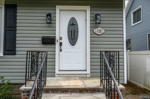 115 Mckinley Ave, Dumont, NJ 07628-2835