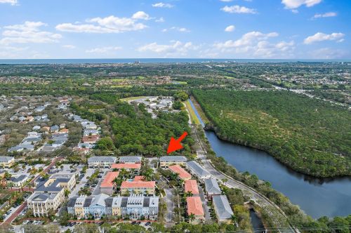 290 Quarry Knoll Way, Jupiter FL  33458-2888 exterior