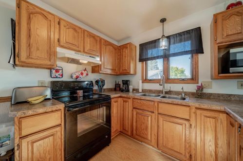 1609 Rose Ave, Fond Du Lac WI  54937-1076 exterior