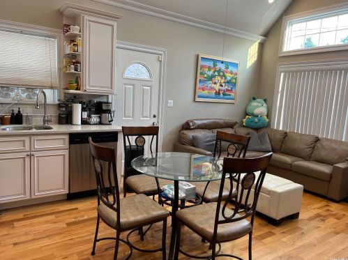 1340 P St, Floral Park, NY 11003-4729