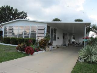60 San Remo Cir, Naples, FL 34112-9100
