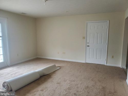 225 Brandy Ct, Strasburg, VA 22657-3762