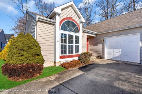 18 Portebello Rd, Jackson Twp NJ  08527-3934 exterior