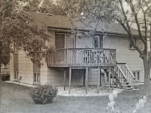 512 Franklin St, Sanborn, IA 51248-1019
