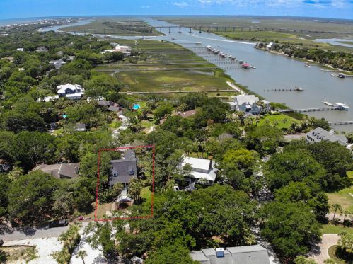 5 Tabby Ln, Isle Of Palms SC 29451-2314 exterior