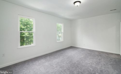 210 Market St, Gloucester NJ  08030-1907 exterior