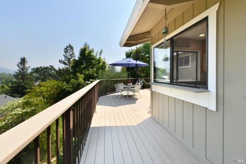 460 Hillsdale Dr, Santa Rosa CA  95409-6109 exterior