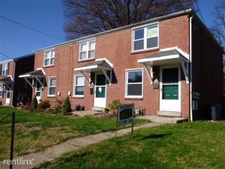 419 Lincoln Ave, Springdale PA  15144-1425 exterior