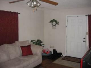 2109 Blaker Dr, Manhattan KS  66502-4716 exterior