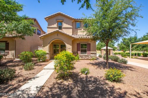 1061 Hawk Ln, Gilbert, AZ 85296-2888