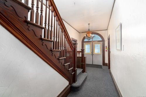 21 Fort Putnam St, Highland Falls NY  10928-2026 exterior