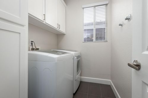 1180 Brae Ct, Folsom CA  95630-6110 exterior