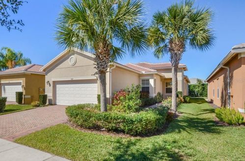 5012 Indian Shores Pl, Wimauma, FL 33598-4035