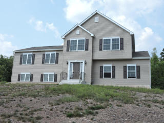 449 Mcilhaney Rd, Stroudsburg, PA 18360