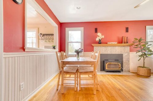 59 Beechwood Rd, Bedford Hills NY  10507-1701 exterior