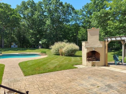 351 Matthews St, Bristol CT  06010-3400 exterior