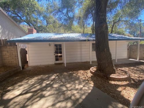 15945 Calle Arroyo, Santa Clarita, CA 91390-1062