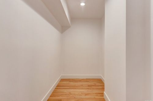 2592 Hewlett Ln, North Bellmore NY  11710-4413 exterior