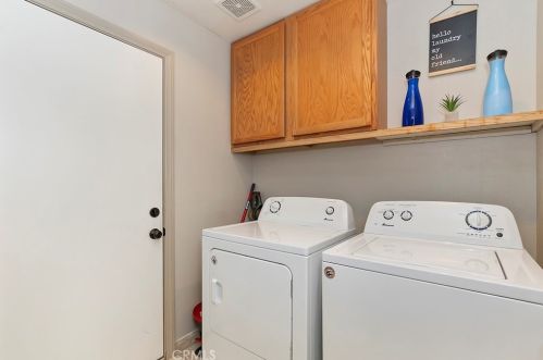 33866 Navajo Trl, Cathedral City CA  92234-4407 exterior