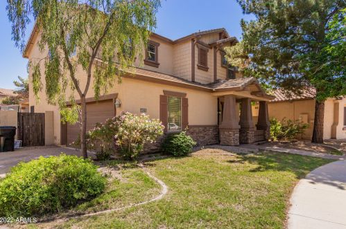 4575 Harrison St, Gilbert, AZ 85295-5833