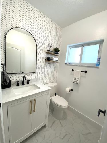 12733 28 Ct, Hollywood FL 33027-4107 exterior