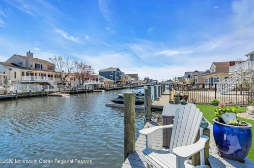 21 Halsey Dr, Bricktown NJ  08723-7510 exterior