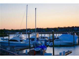 212 Popes Island Rd, Milford CT  06461-1739 exterior