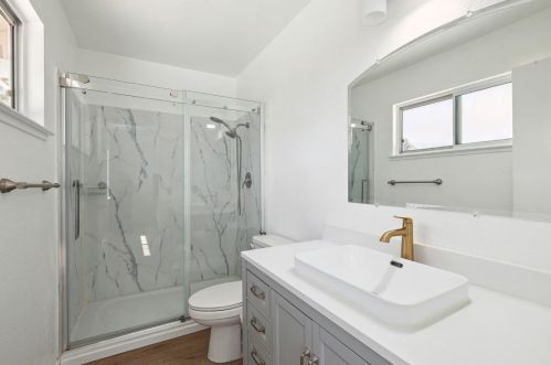 681 Spg Dr, Hollister CA  95023-3468 exterior